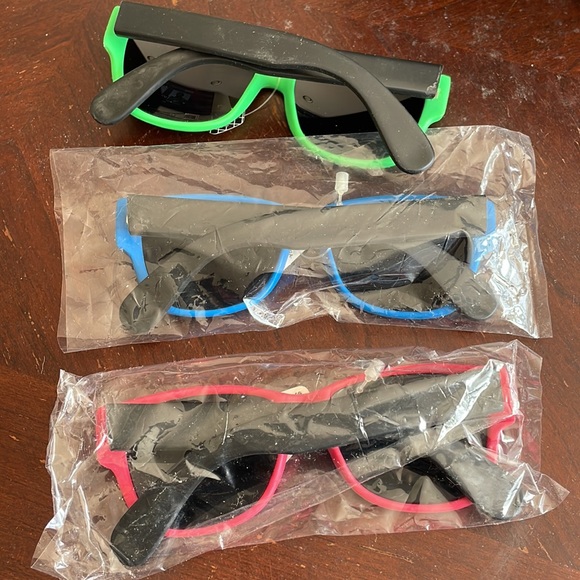 Lot of cool 90s sunglasses - Picture 5 of 5